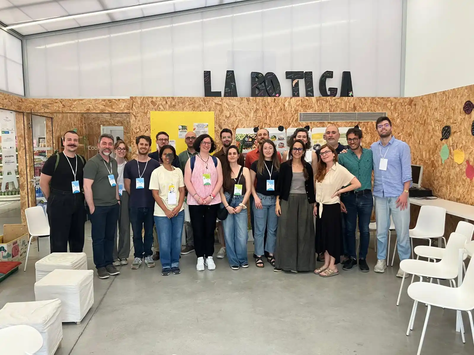 Image from Asociación Bienestar y Desarrollo - Grupo ABD: 👏 Aquesta setmana a *La Botiga* , hem rebut la visita d’una delegació...