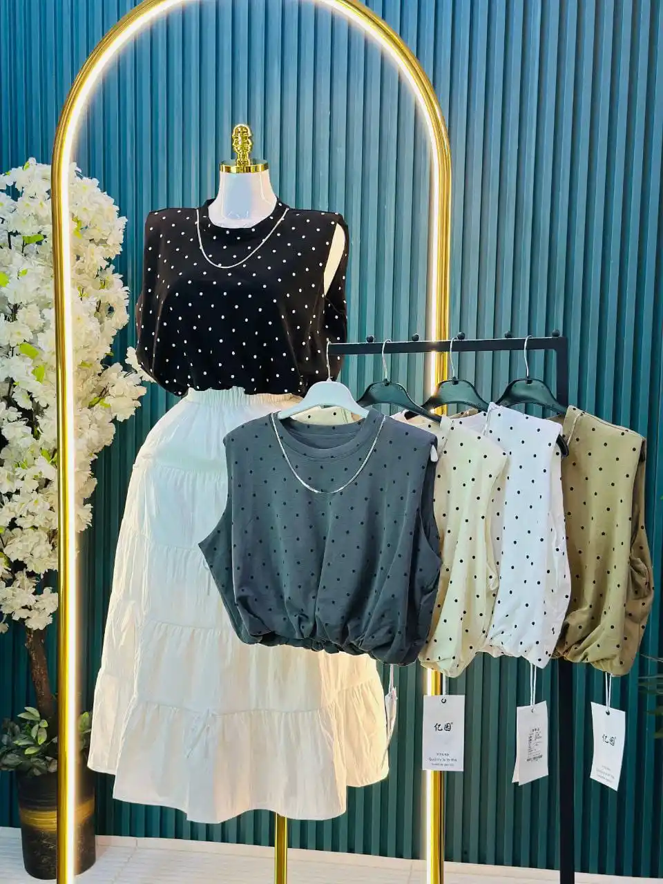 Image from متجر زهره🛍️للملابس👗: بدي مع تنورة يجنن ♥️  البدي قطن درجة اولى ليكرا  التنورة كتان طول 90  ...