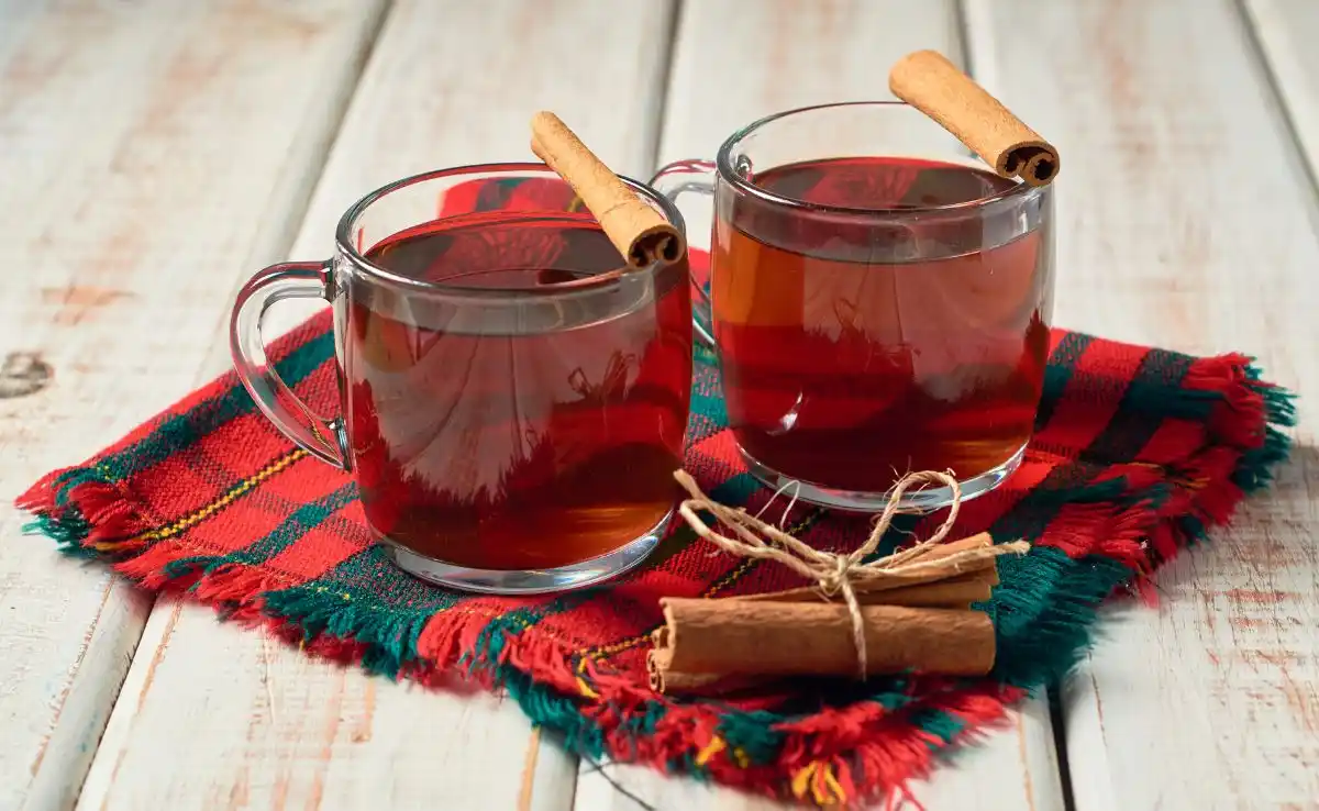 Image from NDTV Marathi: Dalchini Tea: दालचिनीचा चहा प्यायल्यास काय होते? https://marathi.ndtv....