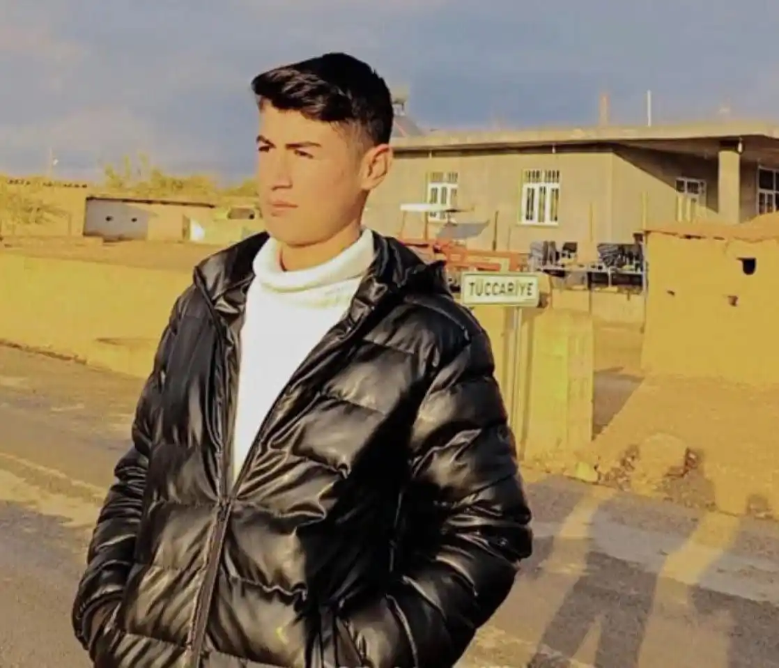 Image from URFA HABER & RUHA TV HABER PAYLAŞIM KANALI: https://www.urfahaber.com/ispartada-aci-olay-urfali-tarim-iscisi-bogul...