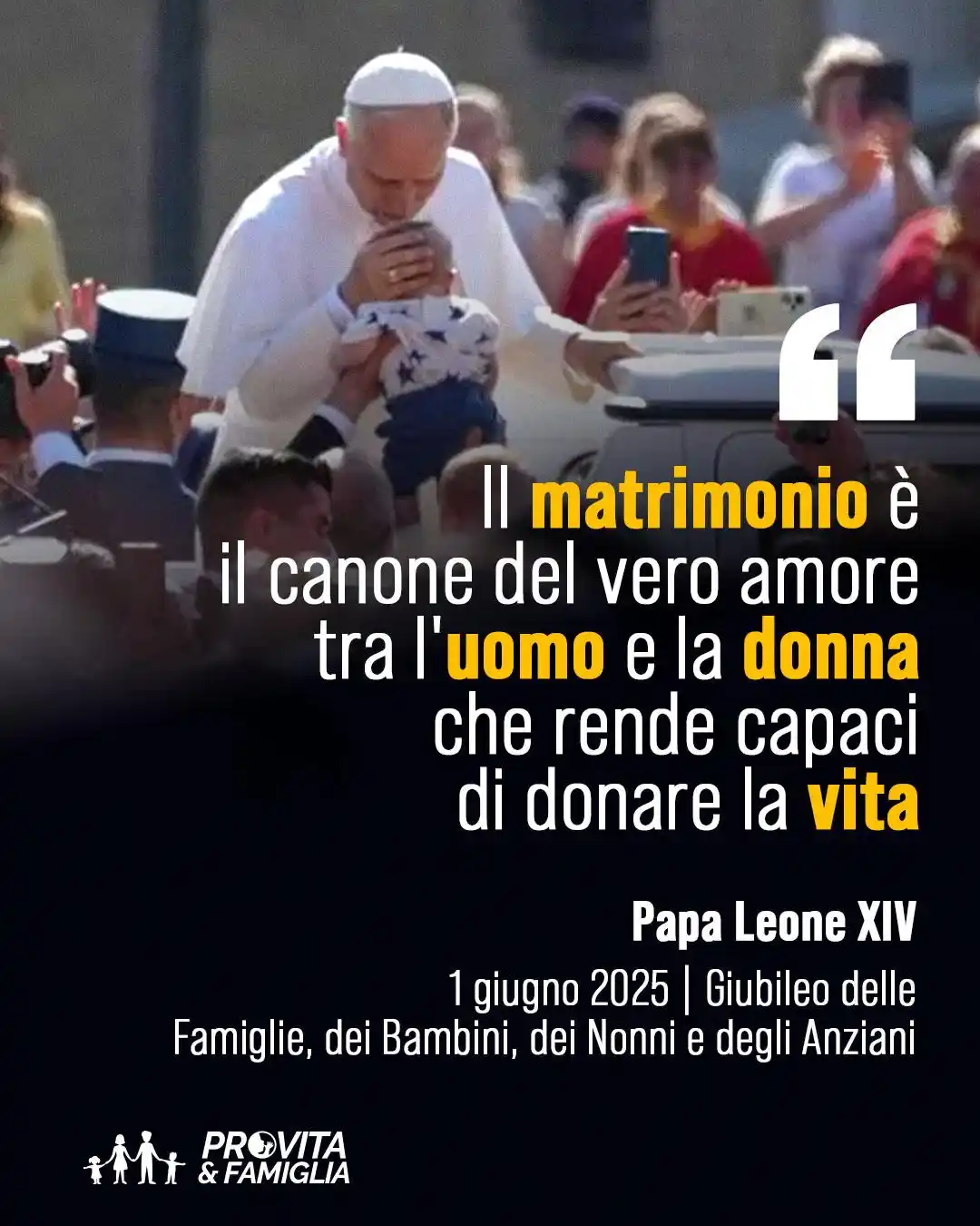 Image from Pro Vita & Famiglia : 📍 Piazza San Pietro, 1° giugno 2025 Oltre 70.000 persone riunite per ...