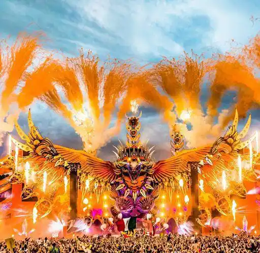 Image from CRITERIOS Y ACTUALIDAD con Carlos Lima.: *CULTURA.* 🎉🎏 *Los mejores festivales del mundo.* *Carnaval de Rí...