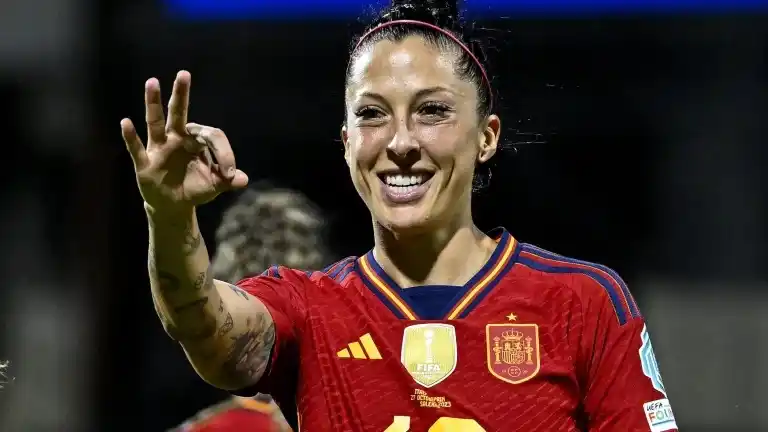 Image from CADENA COPE: 💣💥 El duro mensaje de Jenni Hermoso a Montse Tomé tras no convocarla...