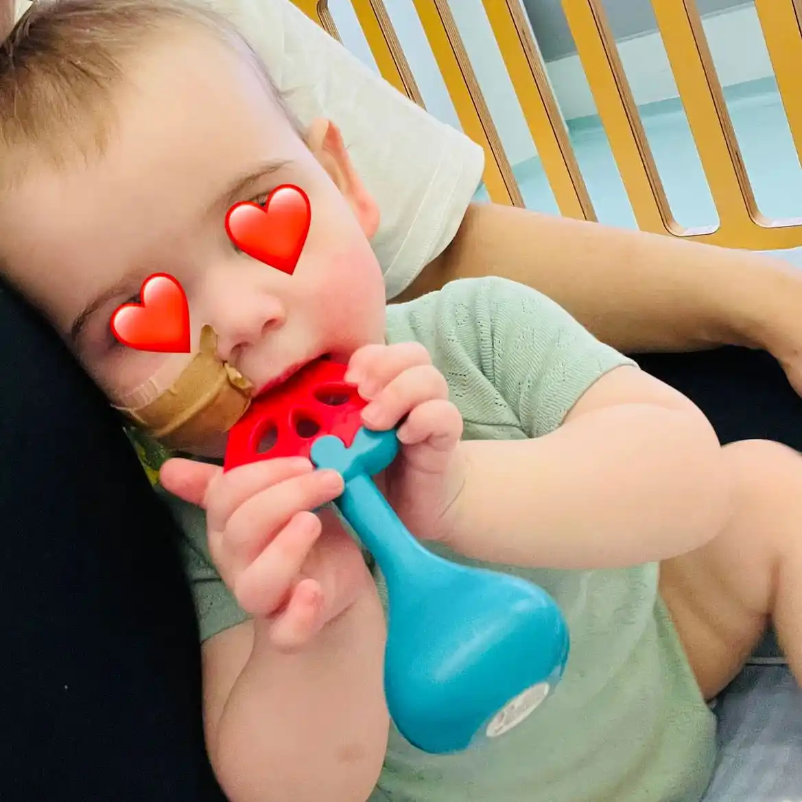Image from Amici della Pediatria - Bergamo: “Grazie volontari per questo gioco❣️ Mi dà sollievo 😍” 📌 Le varie ...