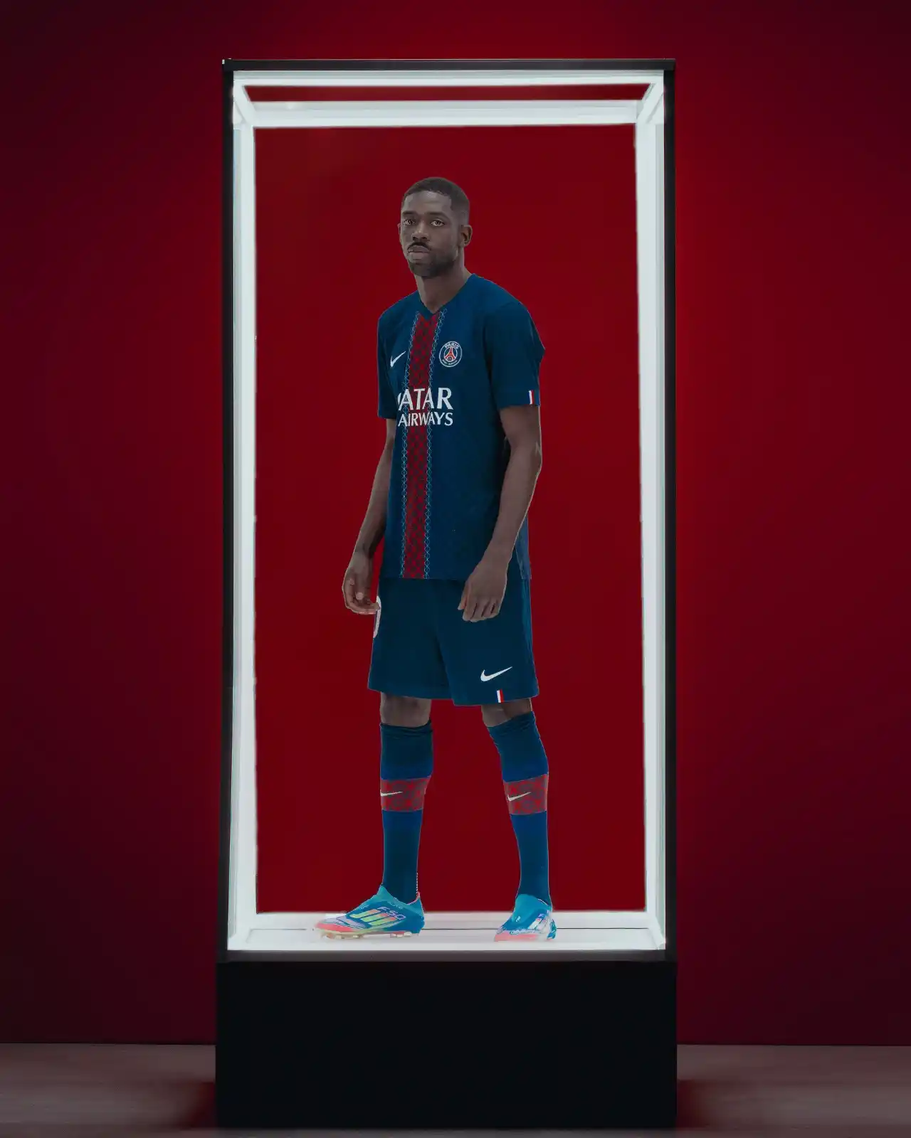 Image from Paris Saint-Germain: Introducing our 25/26 home jersey ✔️ Notre nouveau maillot home pour l...