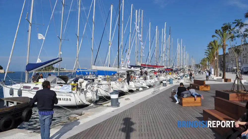 Image from BrindisiReport.it: La Brindisi - Corfù si avvicina: 87 equipaggi iscritti, prime barche s...