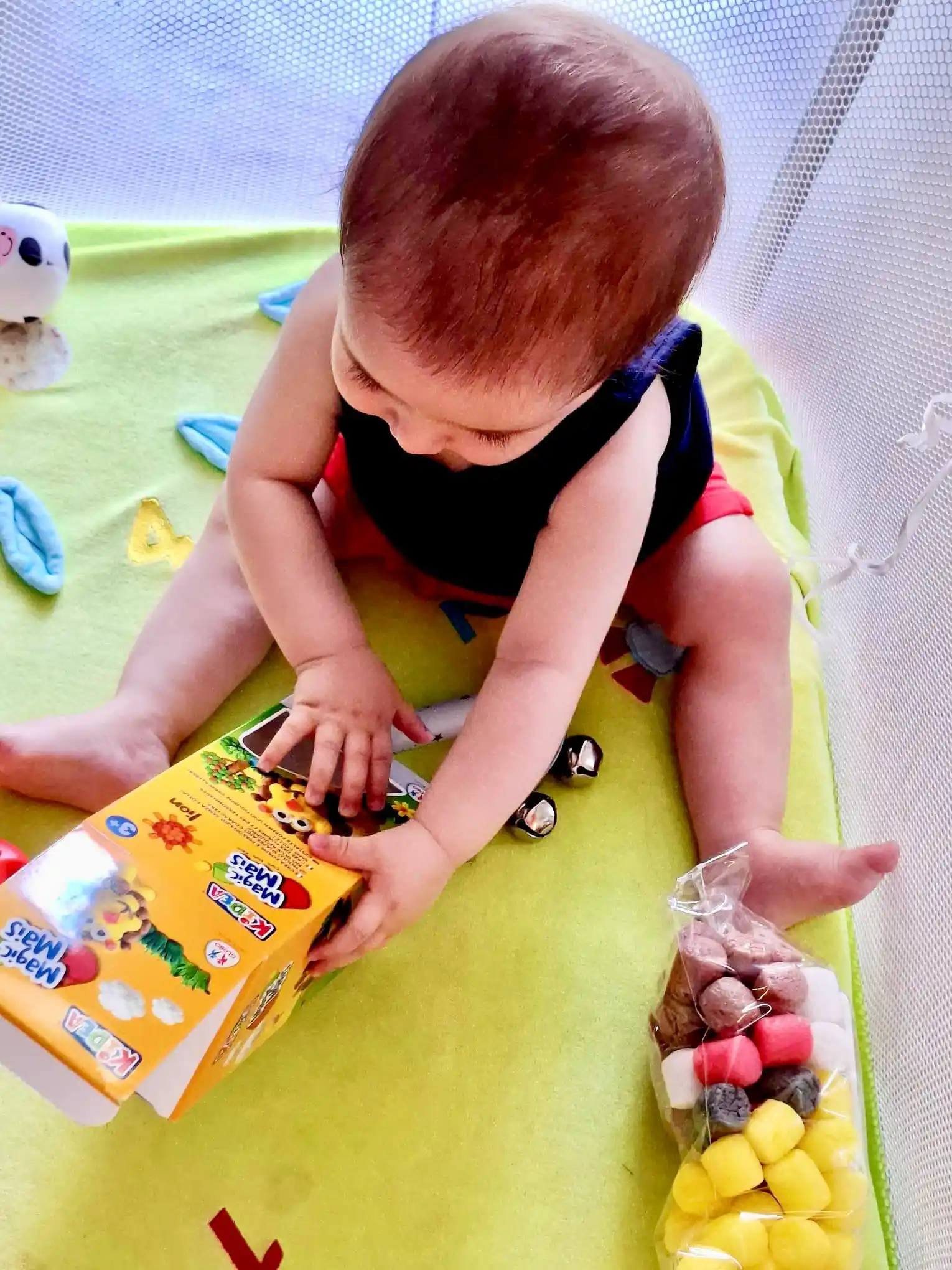 Image from Amici della Pediatria - Bergamo: “Sono curioso: voglio scoprire il famoso playmais 😍” 📌 Il <a class=...