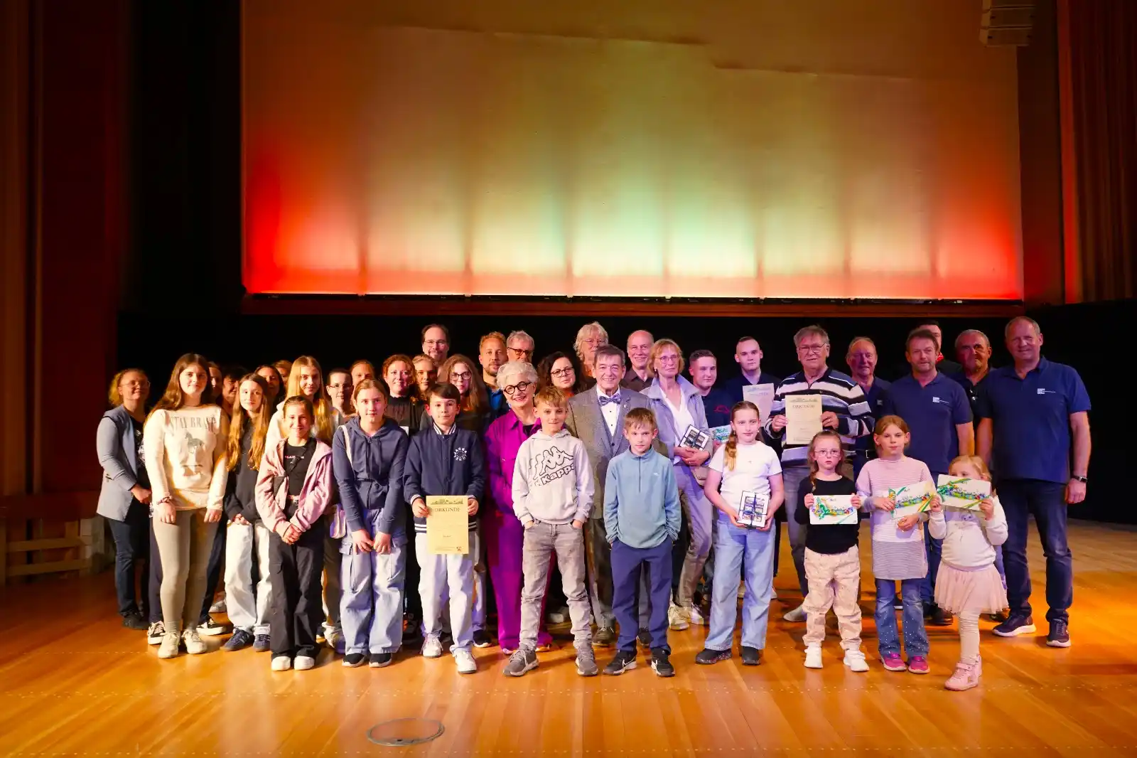 Image from Stadt Marl: 🏆 Den Heimatpreis 2025 gewonnen hat...Trommelwirbel ...🪘 ... die Sin...