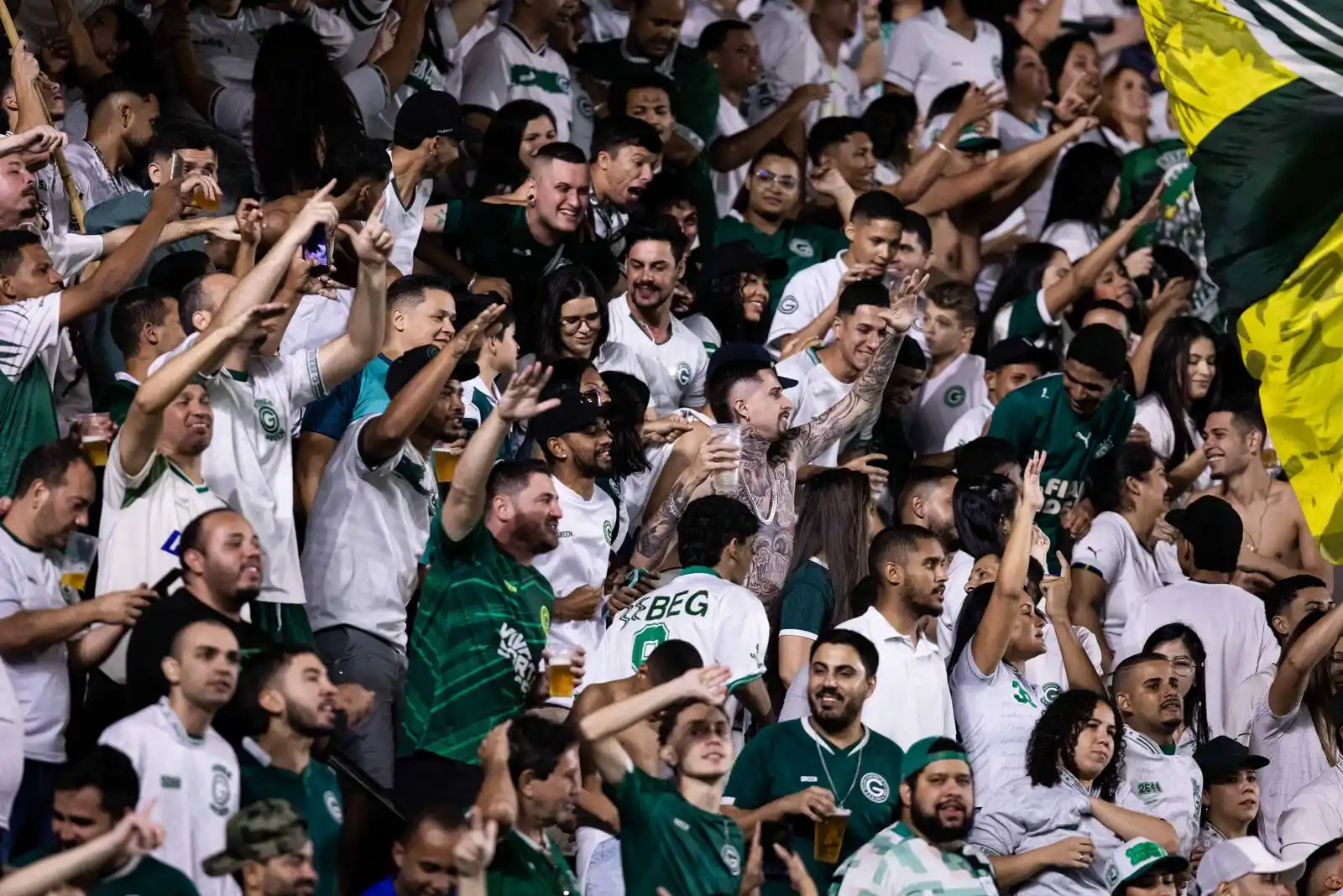 Image from Goiás Oficial : Já somos mais de 4️⃣ mil esmeraldinos confirmados pro jogo! 💘  Ainda ...