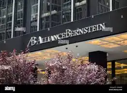 Image from OKX Brasil: *Bernstein Mantém Previsão de 200k para Bitcoin em 2025* A Bernstein...