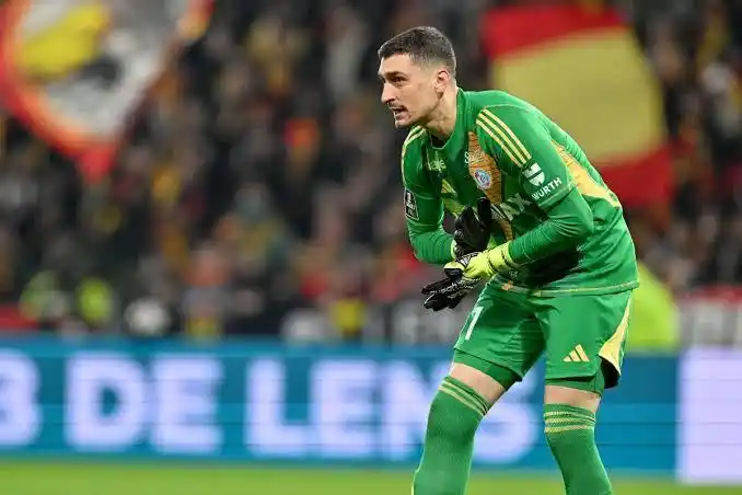 Image from Proudly Chelsea 💙: ‼️ Goalkeeper Petrovic rated at Stamford Bridge but all parties agree ...
