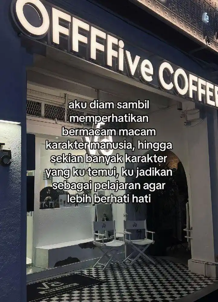 Image from KATA KATA HARI INI`: Karakter manusia yang banyak kamu temui 😡 pemarah 🪬 munafik 👻 lbeih...