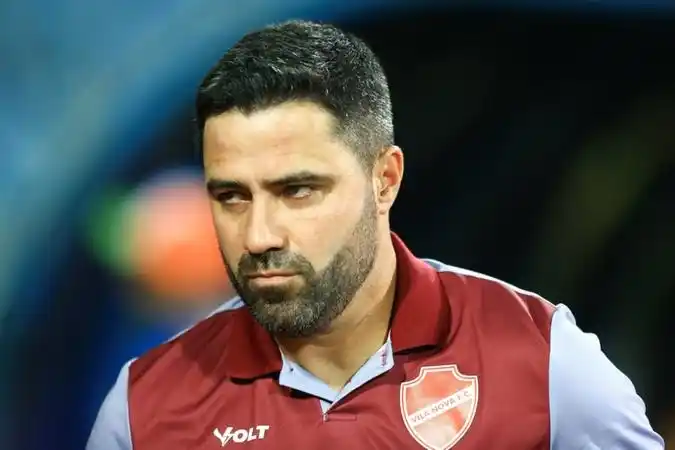Image from O Popular: 🔴 *Vila Nova demite técnico Rafael Lacerda após quatro derrotas segui...