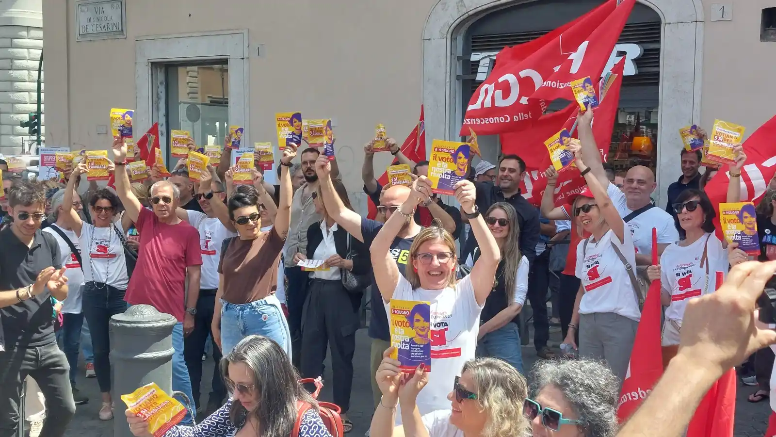 Image from FLC CGIL nazionale: 🟥 *ZEROPRECARIETÀ nei settori della conoscenza* 📢 Contro la precarie...