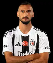 Image from SÜLEYMAN SEBA: 🟠 Başakşehir, Beşiktaş forması giyen Onur Bulut için devrede! Kulüple...