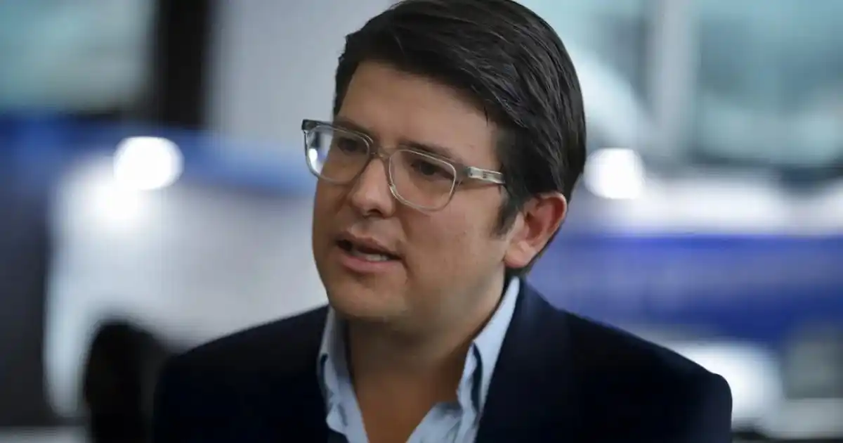 Image from Canal Patria Digital: *Revelan chats del presunto sicario que baleó al senador colombiano Mi...