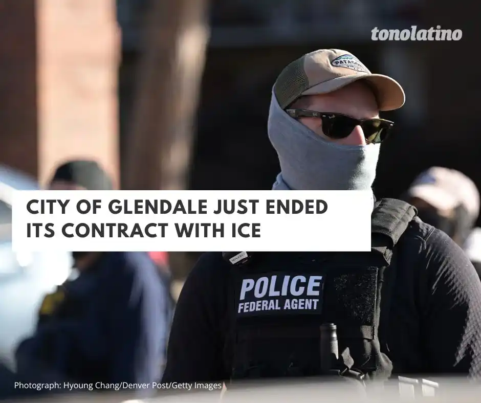 Tono Latino WhatsApp Corner post