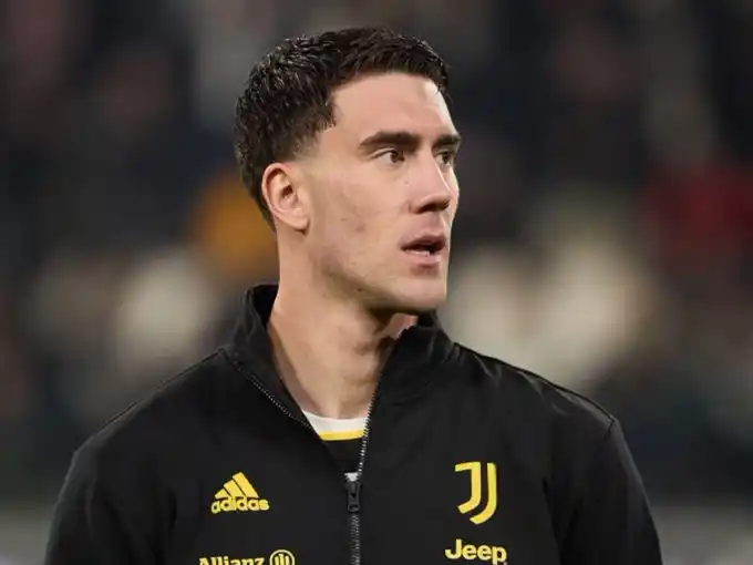 Image from United Updates™ 🔰🔱⚽👹: 💣🚨 BREAKING: Manchester United could be handed a chance to sign Dusa...