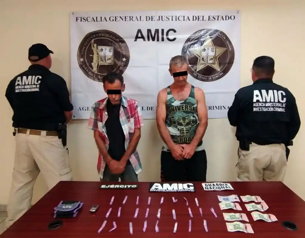 Image from RTN Medios : *Detienen a dos por narcomenudeo en SLRC* https://rtnmedios.com/asegur...