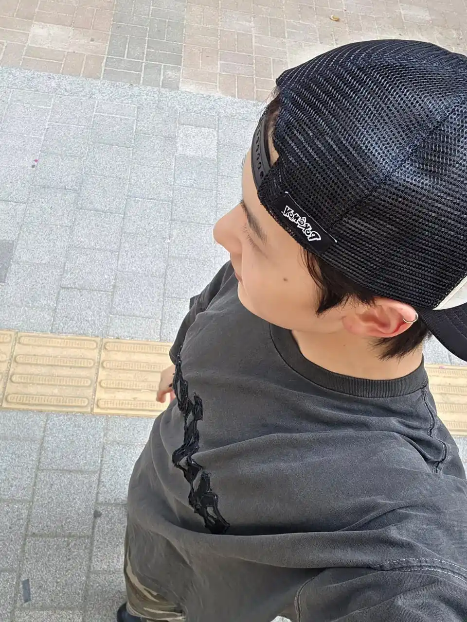 Image from +CHAT ┊ ZEROBASEONE: ⌕ 📩🦊 +CHAT 250601 [02:50 PM KST]  🦊: [Foto] 🦊: OOTD de hoy ㅋㅋㅋ  ㅤㅤ...