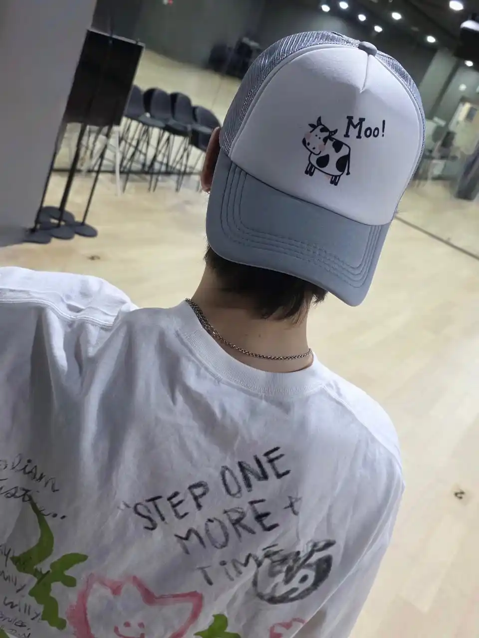 Image from +CHAT ┊ ZEROBASEONE: ⌕ 📩🦊 +CHAT 250601 [07:09 PM KST]  🦊: [Foto] 🦊: Ropa de práctica 🦊...