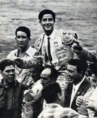 Image from Todos a los Toros: 1️⃣ *¿Quién fue el primer novillero en anunciarse con seis novillos en...