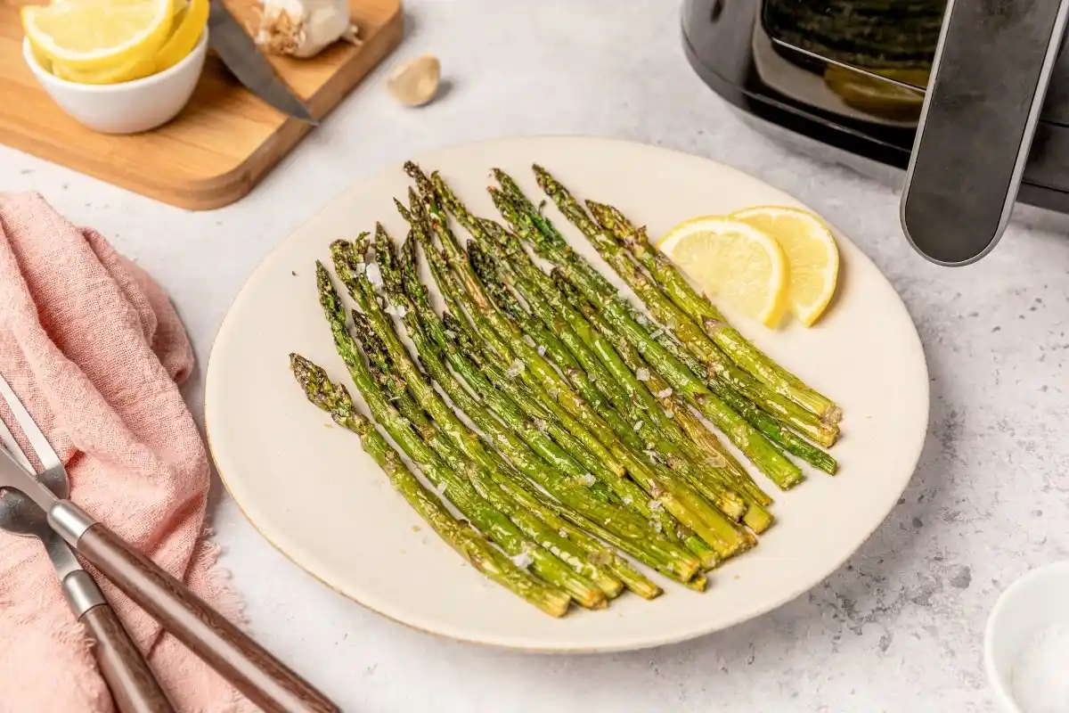 Image from Bon Viveur: 🥬 Hoy mostramos cómo preparar espárragos trigueros en la freidora de ...