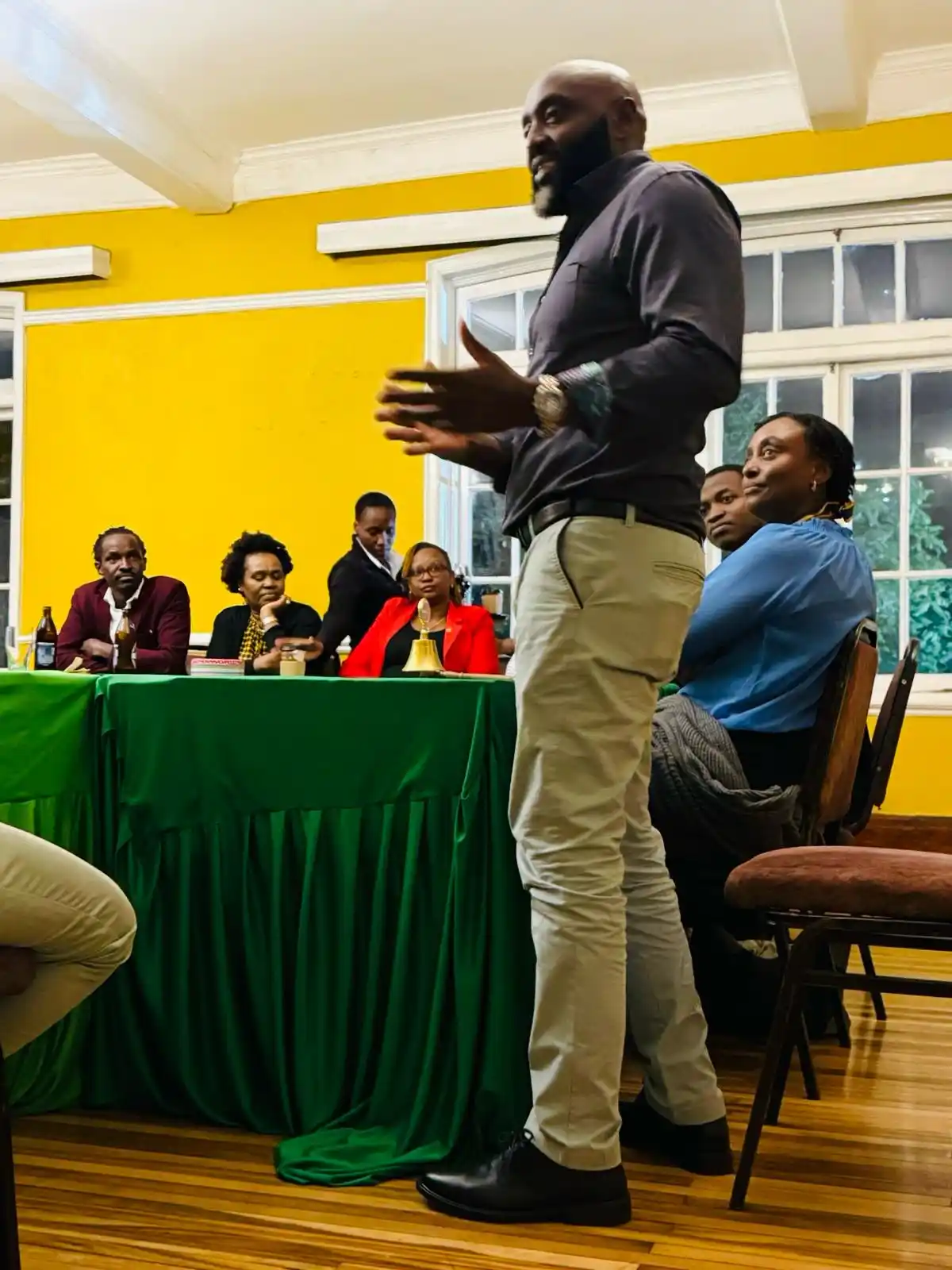 Image from Mwenda Thuranira: In 2025, the global real estate market is experiencing a cautious resu...