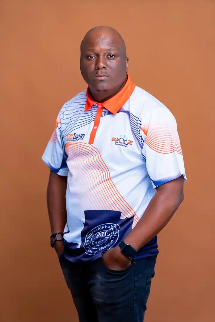 Image from Skyz Metro FM - 100.3FM: [𝐈𝐬𝐢𝐠𝐪𝐮𝐥𝐨 𝐓𝐡𝐞 𝐒𝐡𝐨𝐰] Your Saturday just got an upgrade. ...