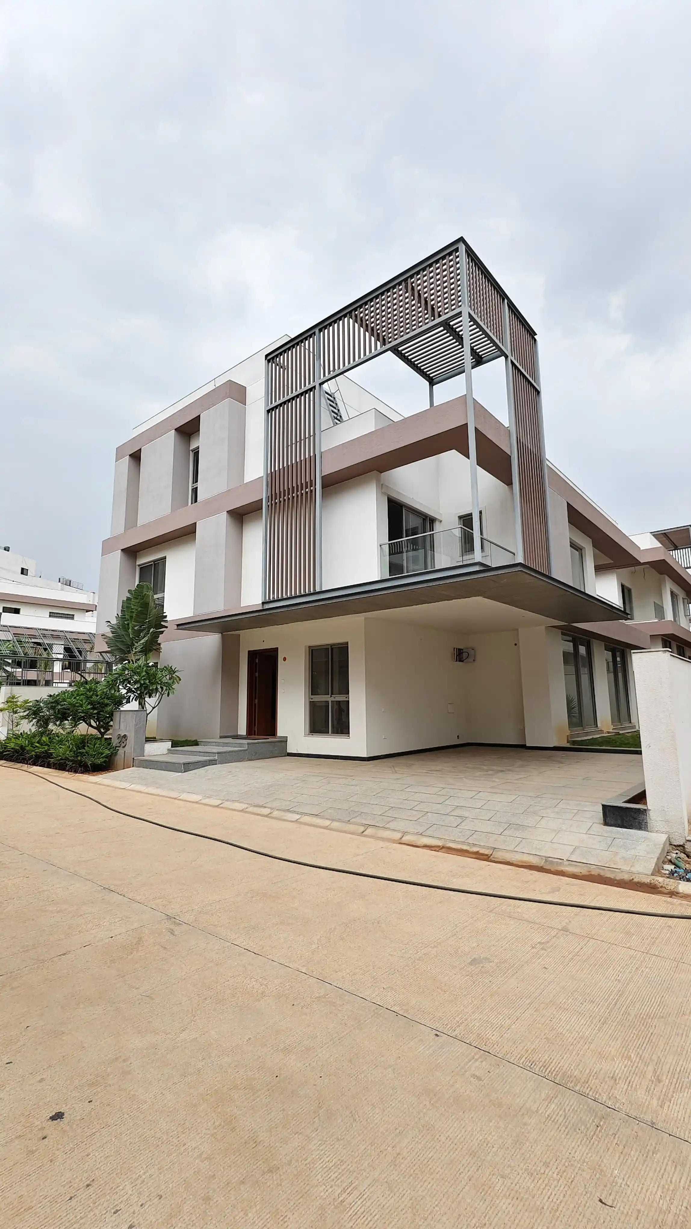 Image from ELIP PROPERTY: Luxoruis villa for sale in near TSPA junction in prime location (Merak...