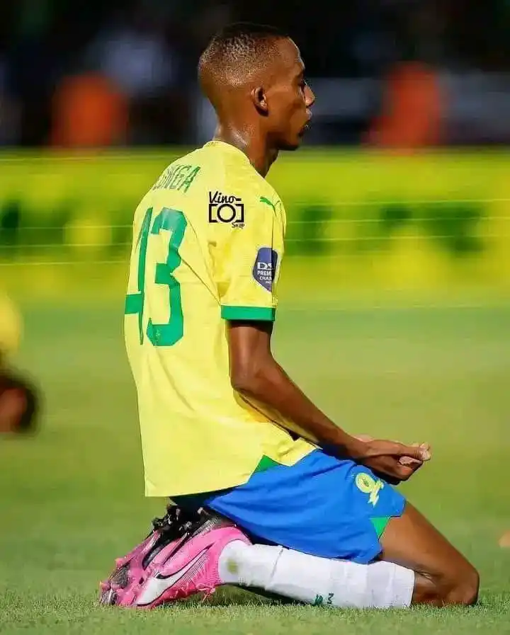 Image from DeMbare DotComs: Zimbabwe's Devine Lunga, a standout star for the Warriors, is poised t...