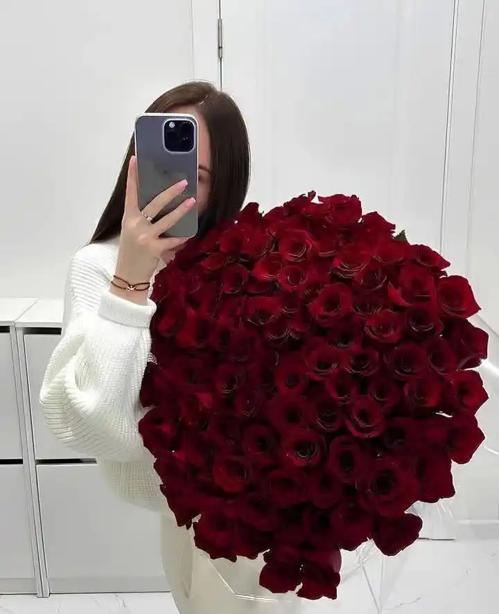 Image from Ha صور بنات🌼 ستوريات فيديوهات اشعار رمزيات فوائد اقتباسات حزينه نكت قصص مكياج حب غزل حالات تحشيش: "عِشْقِي لِلْوَرْدِ دَائِمٌ لا يَنْقَطِعُ.."♥️✨ - 𝑀𝑦 𝑙𝑜𝑣𝑒 𝑓𝑜𝑟...