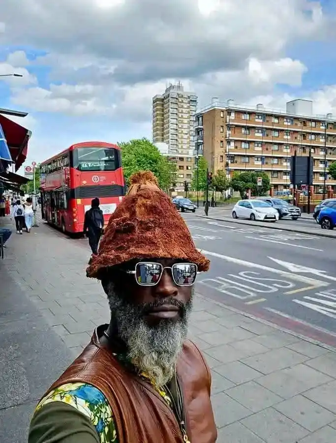 Image from The Voice Online News: 😂😂😂 BREAKING NEWS: Joshua Maponga Discovers Europe. Document This i...