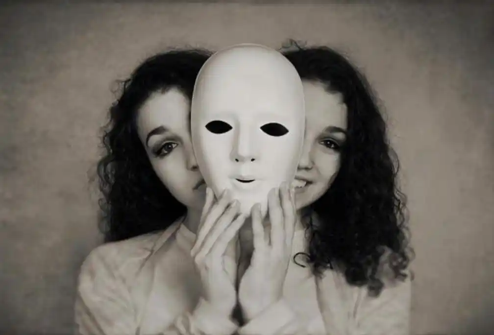 Image from Psychologie im Alltag – mit Anna Evers: *Dienstagsimpuls* Die Gesellschaft bestraft uns nicht für das, was wir...