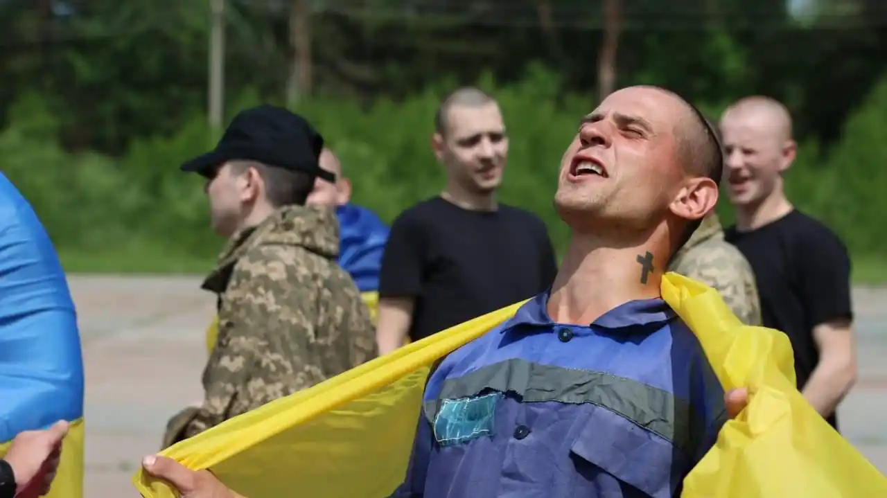 Image from Телебачення Торонто: До України повернулися перші захисники в рамках нового обміну з рф, — ...