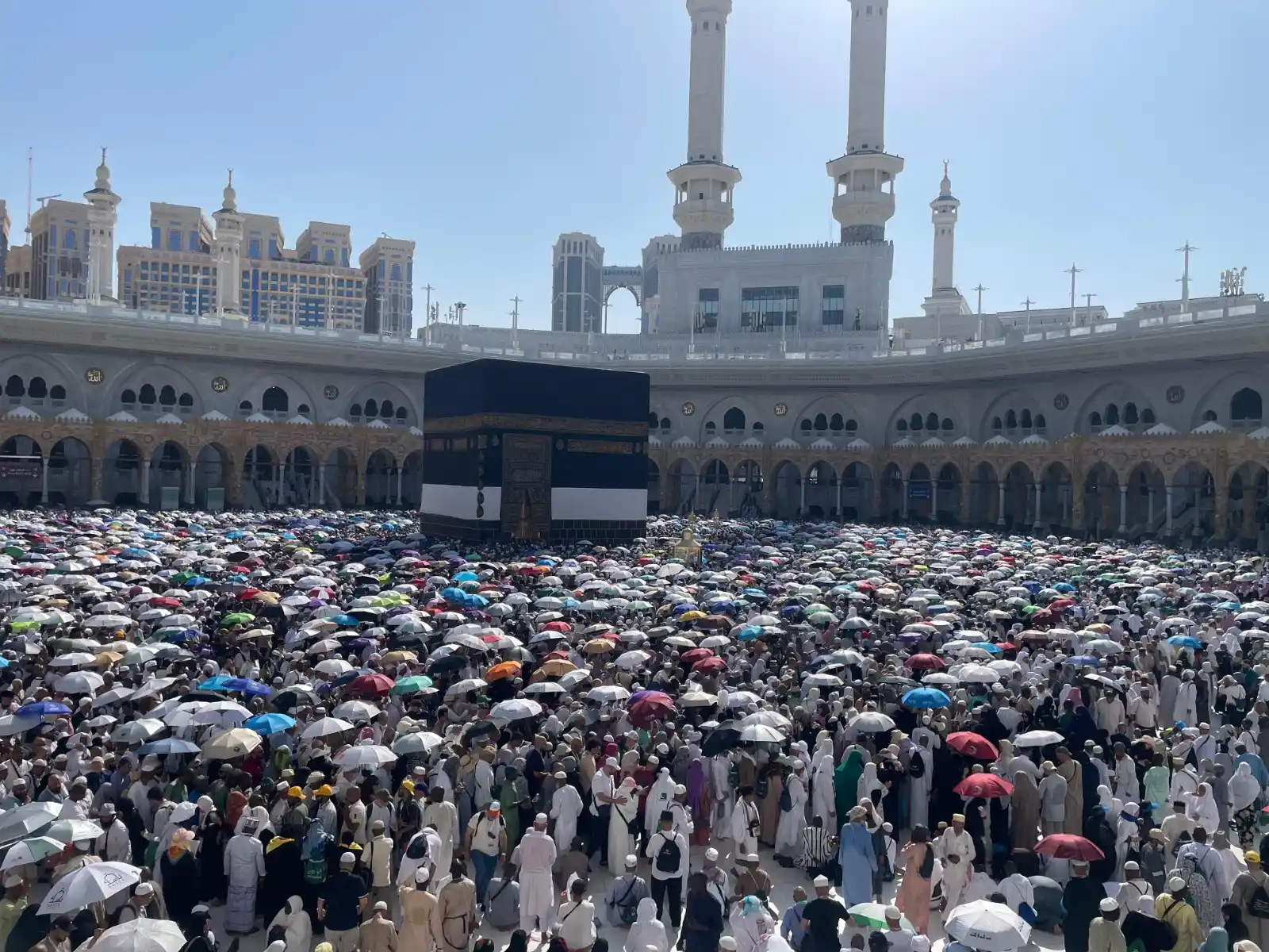 Image from منوعات وثقافة عامة✨: مشهد مهيب لحجاج بيت الله في صحن المطاف...