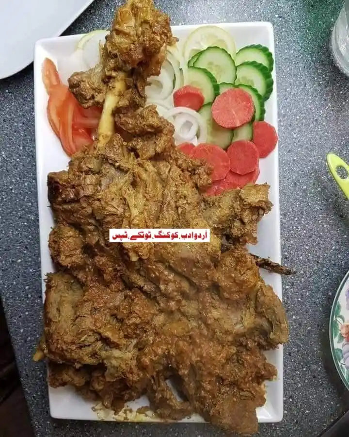 Image from اردو ادب ،کوکنگ، ٹوٹکے،ٹپس 🍲Cooking: مٹن دہی روسٹ اجزاء۔ مٹن ران ایک کلو لہسن چھ عدد جوے (کٹے ہوئے) خش...
