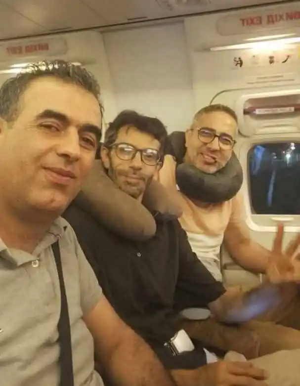 Image from التلفزيون العربي - الجزائر: *احتجاز ثلاثة محامين جزائريين بمطار القاهرة* كشفت اليوم الاربعاء الم...