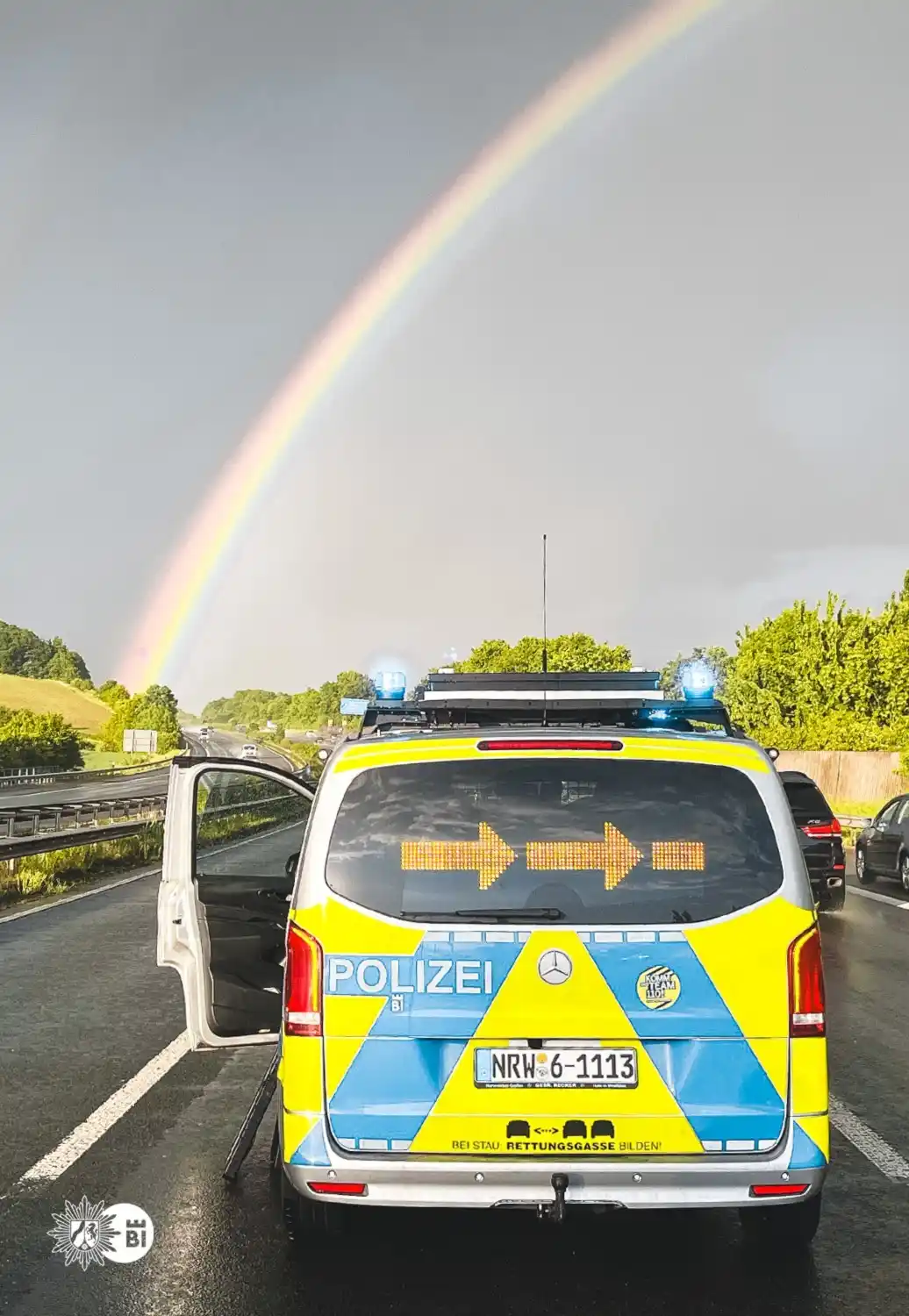Image from Polizei NRW Bielefeld: *Arbeitsreiche Tage und Wochen liegen hinter uns.* Uns erreichte dies...