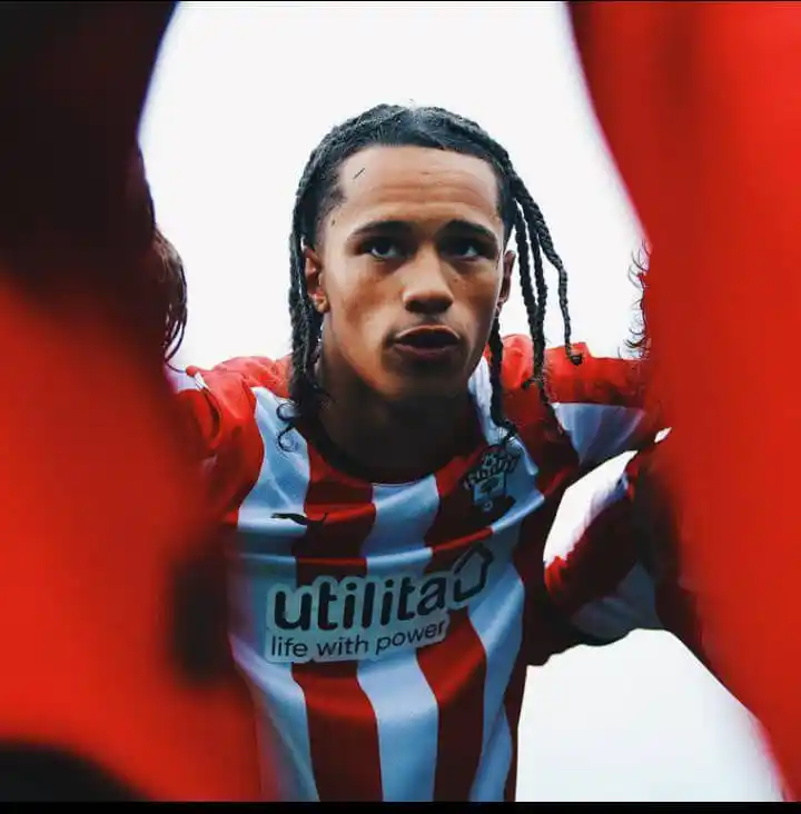 Image from The United Stand: ๐จ๐๏ธ| ๐๐๐๐๐๐๐๐: Manchester United are in advanced talks to si...