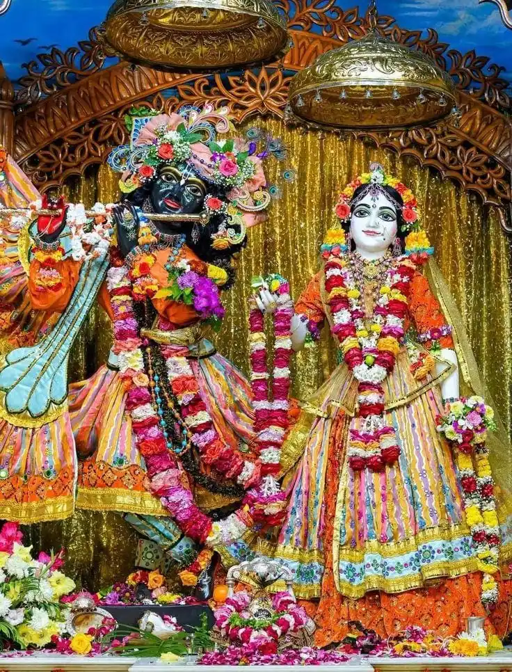 Image from Dev Katha (devkatha.com): तान बंधान वेणु खसों मिलि विधना रची सरस यह जोरी॥ कुंभनदास प्रभु गोवर्द्...