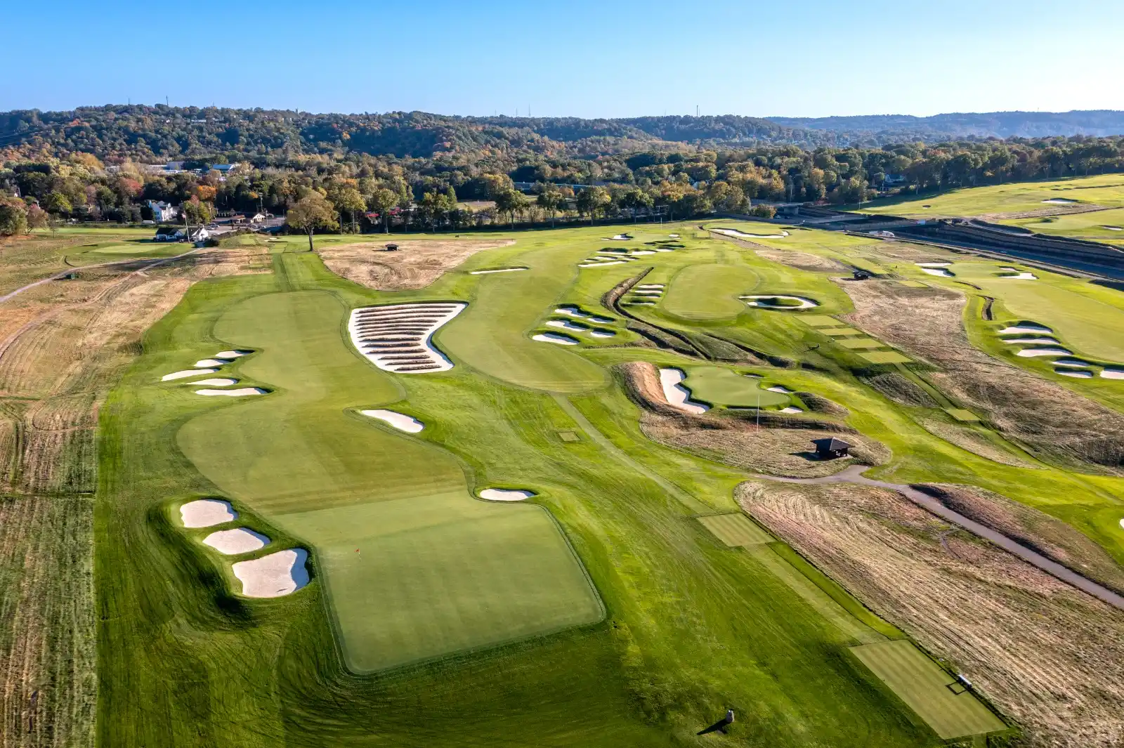 Image from DP World Tour: 🇺🇸 Oakmont's restoration 🏆 DeChambeau defends ⛳ The world's top two...
