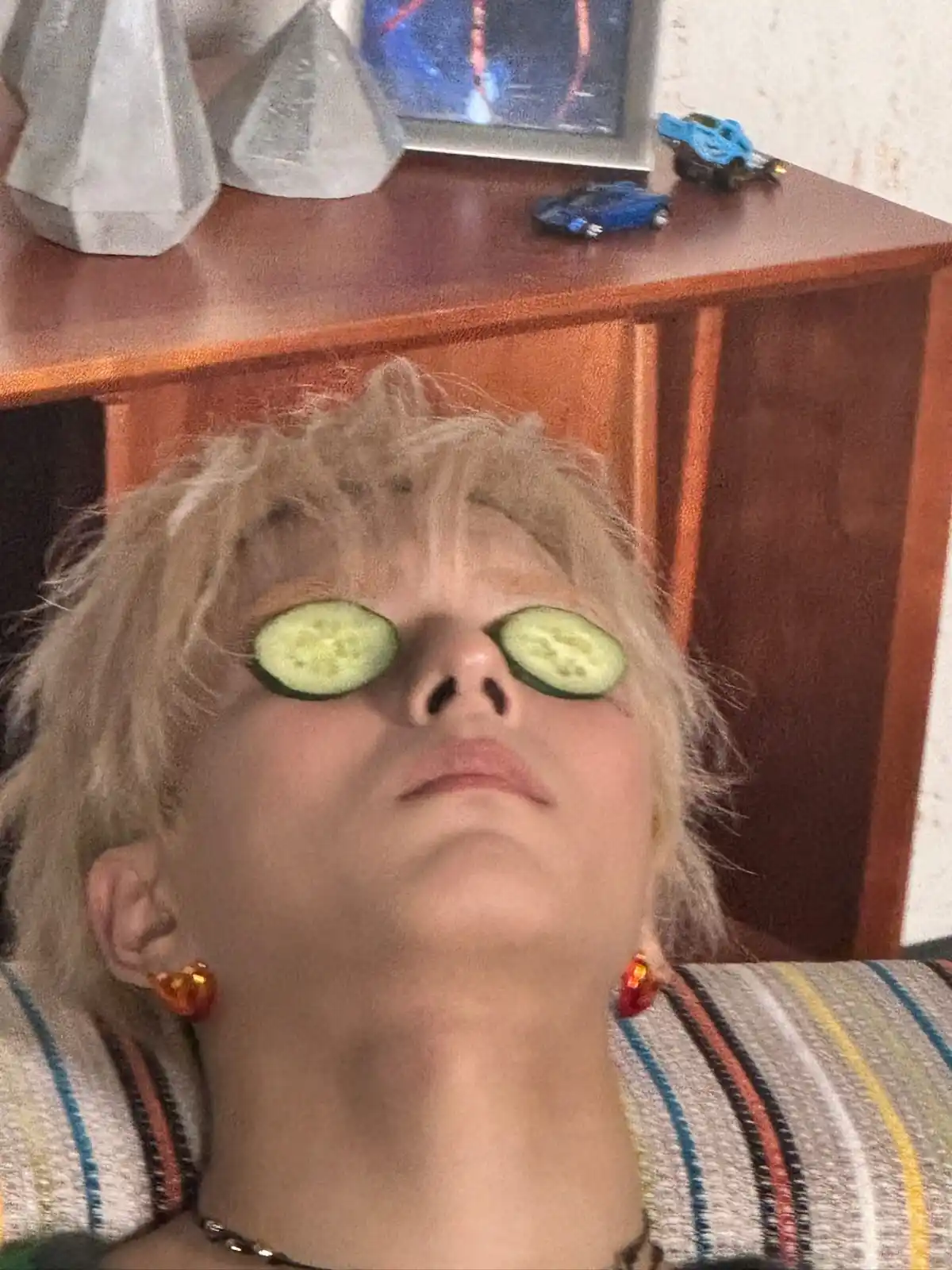 Image from We Are All Villains: 「 250610 」 — Actualización de Jungsu en X Oh: Oh Seungmin con pepino...