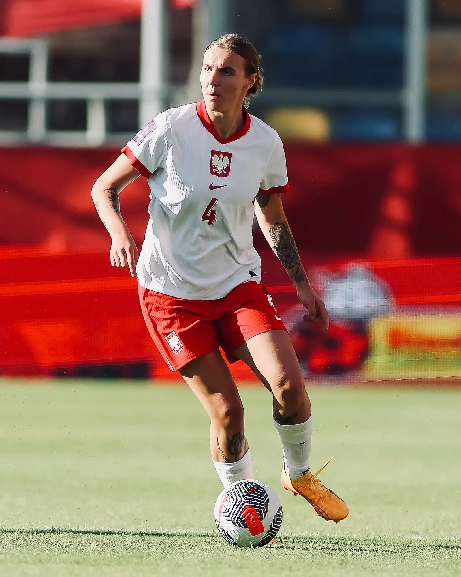 Image from Clubfrauen: 𝓐𝓾𝓼 𝓑𝓪𝓼𝓮𝓵 𝔃𝓾𝓶 𝓒𝓵𝓾𝓫!❤️🖤 Oliwia Wos verstärkt die Defen...