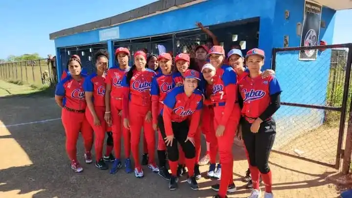 Image from 🇨🇺 Círculo de Espera ⚾🏐🏀⚽: 🥎 Equipo de Softbol Femenino de Cuba🇨🇺 hacia Venezuela este jueves ...