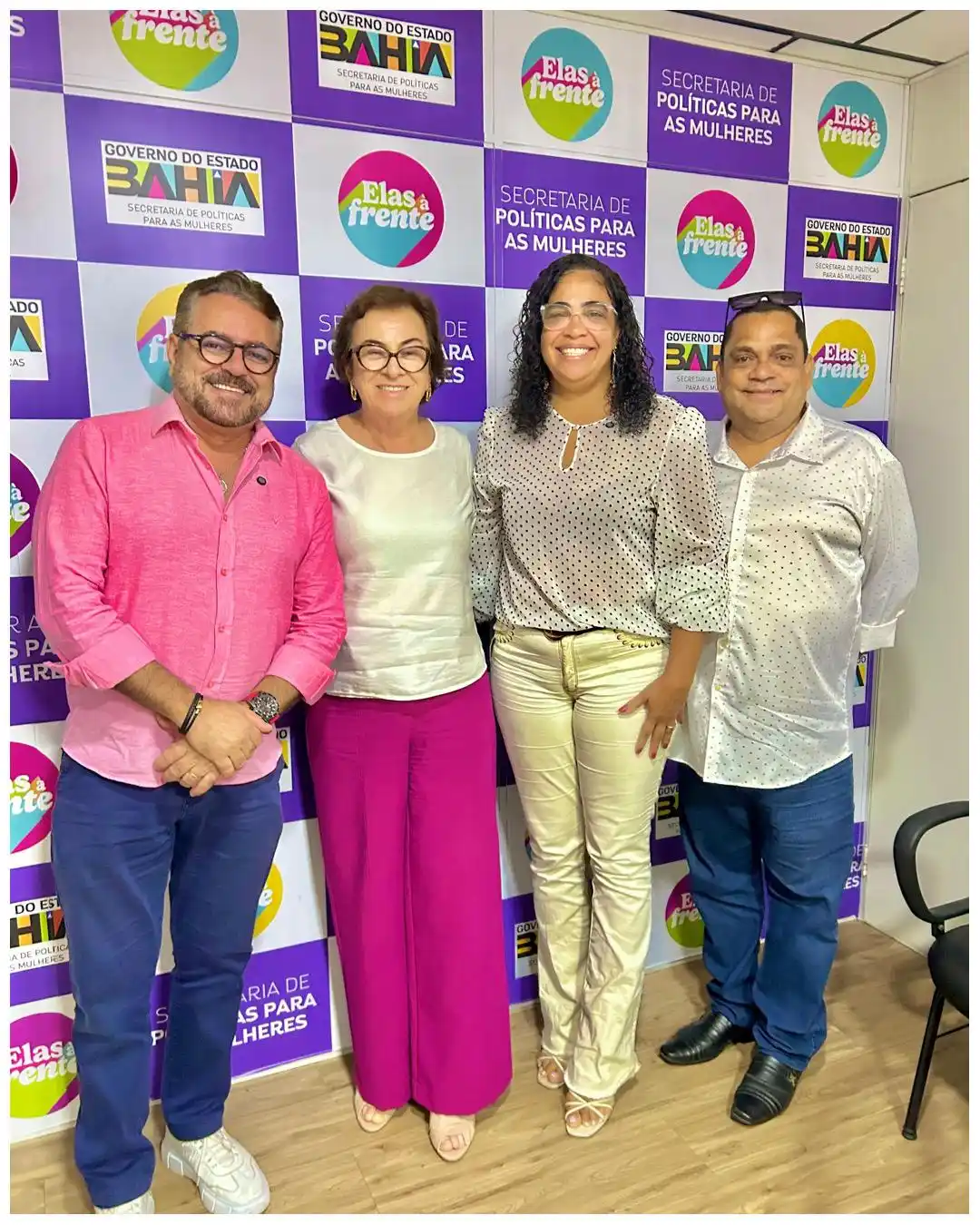 Image from Neusa Cadore | Secretária de Mulheres da Bahia: Hoje recebi, na SPM, a comitiva de Madre de Deus com o prefeito Dailto...