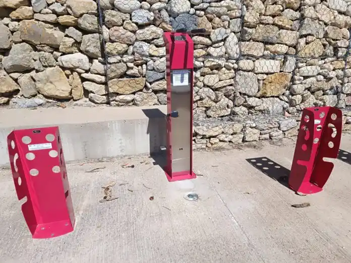 Image from DiaDia: ℹ️ Ares reforça l’aposta pel cicloturisme amb aparcaments i una estaci...
