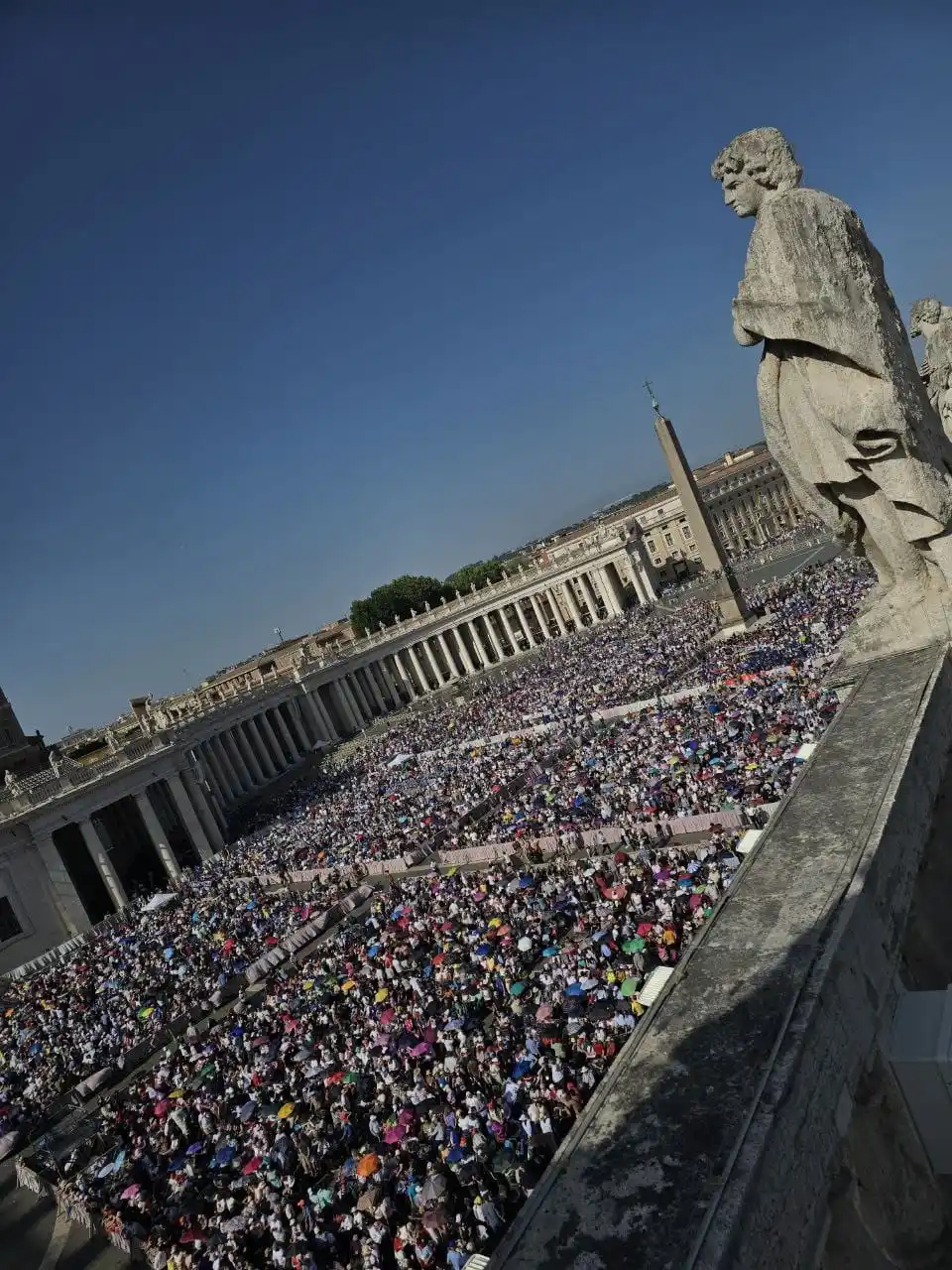 Image from Adveniat Regnum Tuum: In diretta da piazza San Pietro la Veglia di <a class="text-blue-500 h...