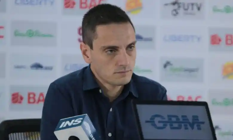 Image from CRC 89.1: Mutuo acuerdo: Saprissa anuncia la salida de Sergio Gila de la gerenci...
