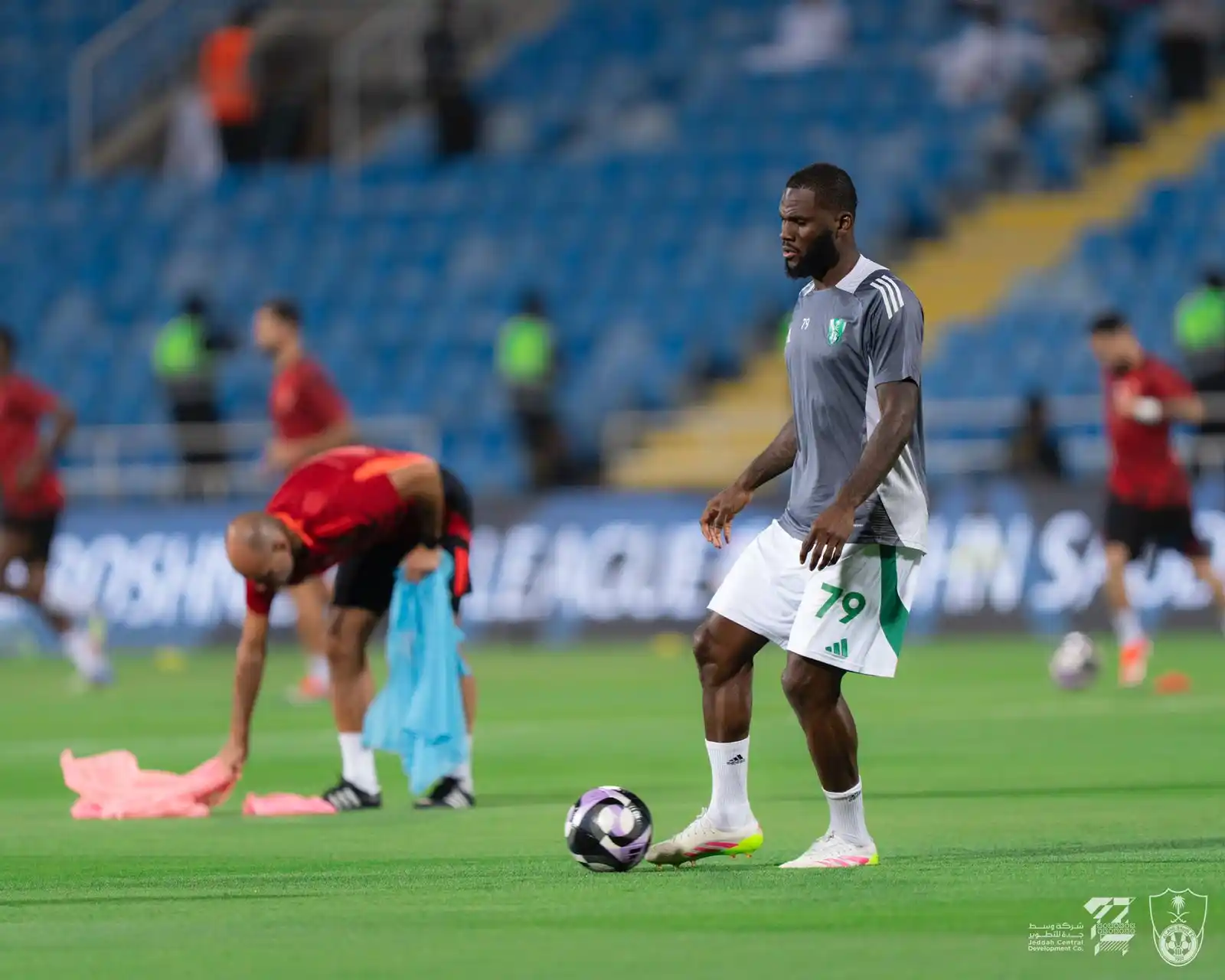Image from Al-Ahli Saudi Club | نادي الأهلي السعودي: ✅ عمليات الإحماء <a class="text-blue-500 hover:underline cursor-po...